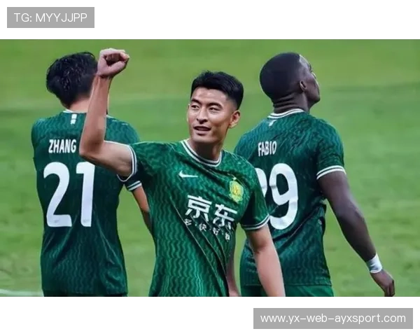 北京国安队长续约成功，北京国安领队