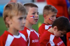 爱游戏体育（AYX）官方APP下载-校园足球设立学期技术测评鼓励学生持续提升，校园足球课程评价指标体系