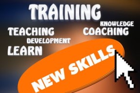 爱游戏下载-体育新闻中心开展体育传媒人才职业素养培训，体育培训宣传页